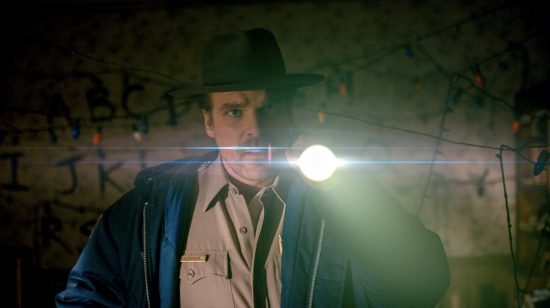 david-harbour-stranger-things-550x308-5571461