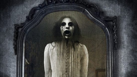 face-in-the-mirror-2812083