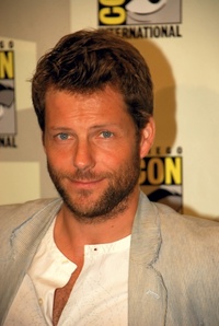 Interview: Jamie Bamber on the End of “Battlestar Galactica” and “Pulse 2”