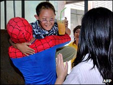 ‘Spider-Man’ fireman does whatever a spider can