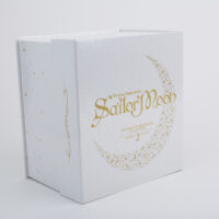Sailor Moon Manga Box Set Vol. 7-10 (Naoko Takeuchi Collection): With 16 Art Cards, Codename Sailor V, and a Holographic Gift Box